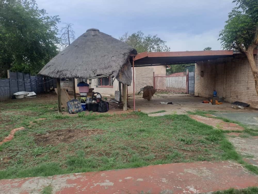 3 Bedroom Property for Sale in Oos Einde North West